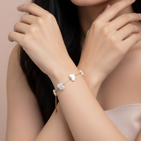 Mother of Pearl Flutter Bracelet Chain