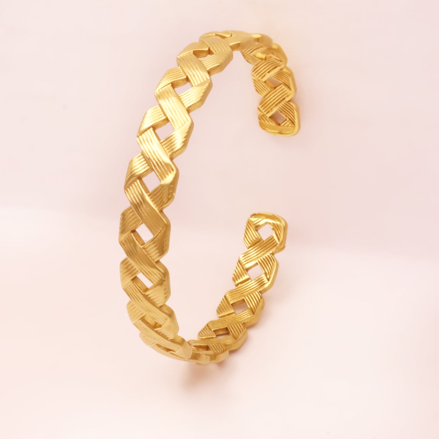 Zig Zag Gleam Bracelet
