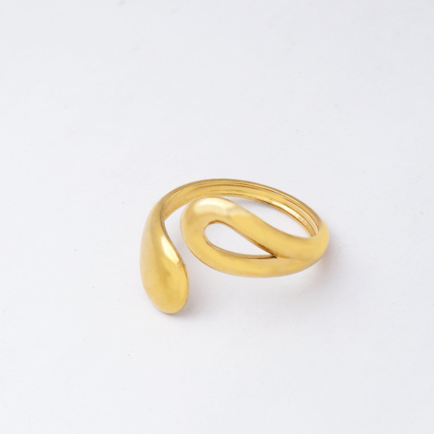 The Essential Stacking Curvy Ring