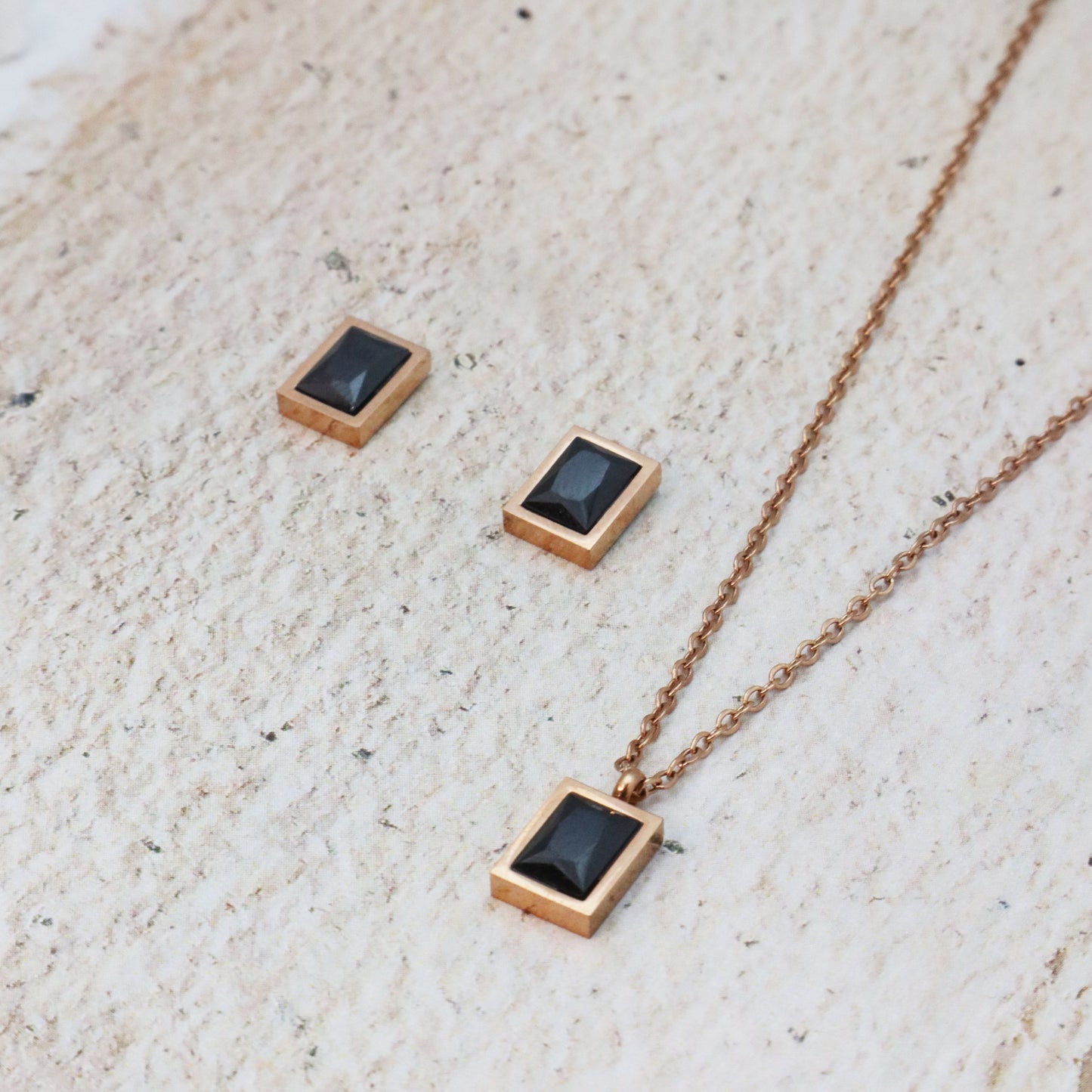 Black Geometry Pendant Set