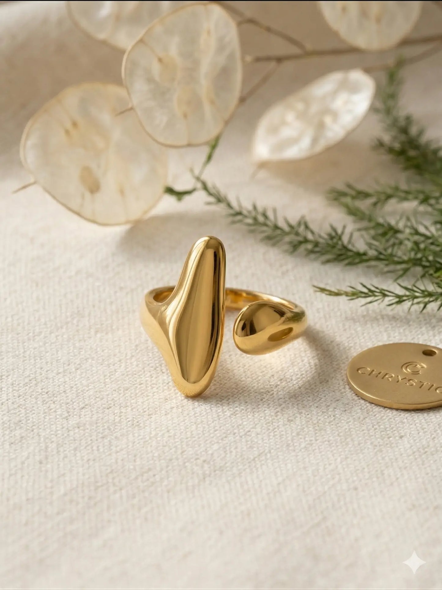 Solid Teardrop Statement Ring