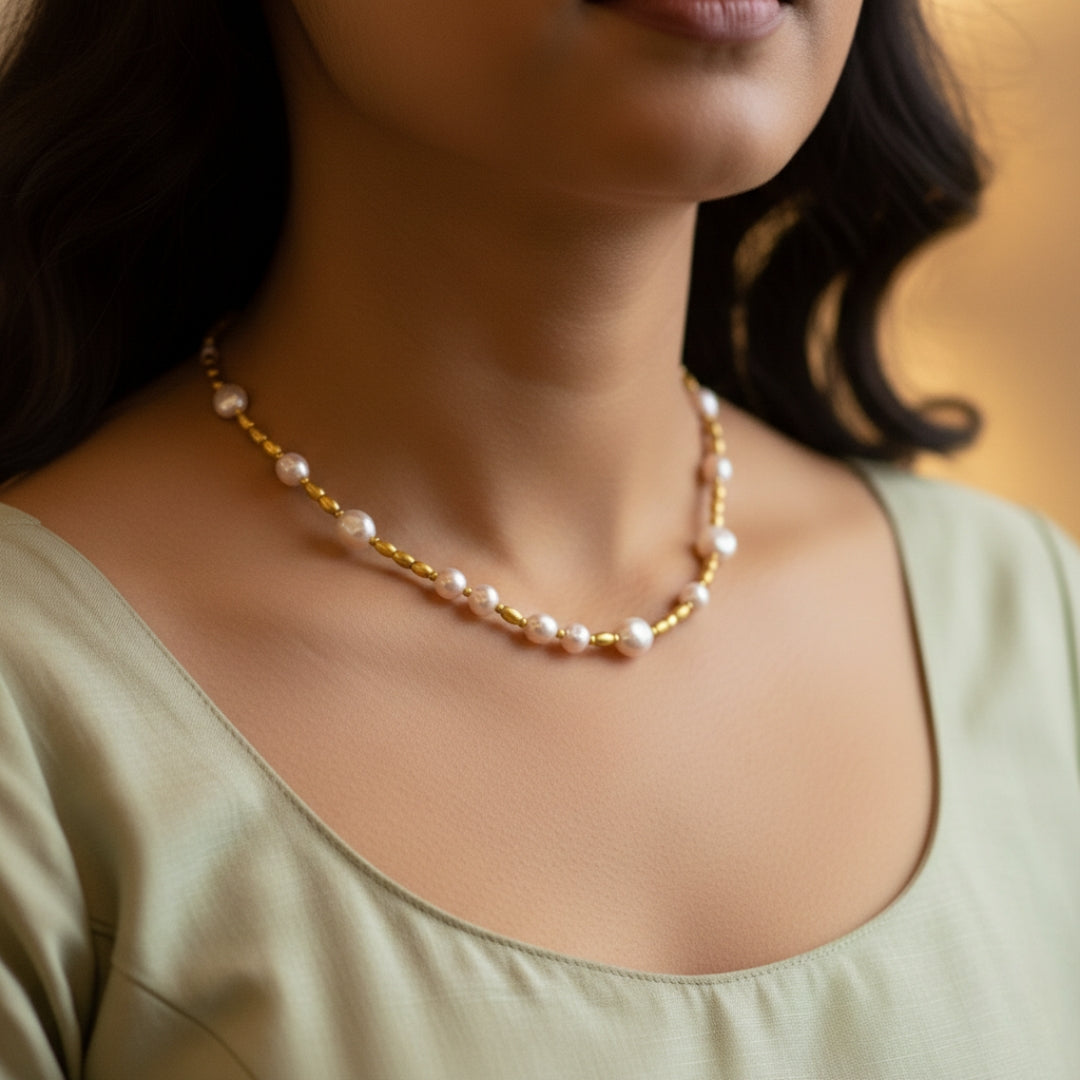 Modern Pearl Garland Necklace