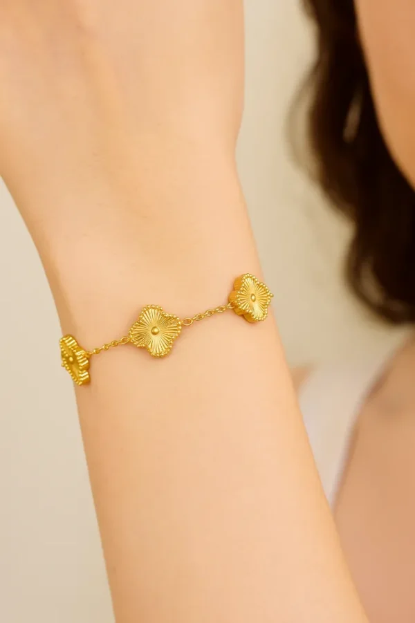 Golden Clover Bracelet Chain